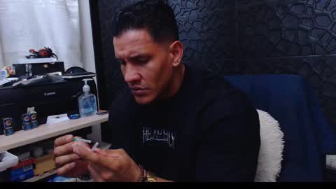 Viktor Herrera online show from January 26, 2025, 11:18 pm