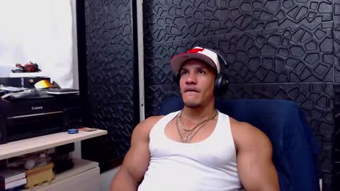 Viktor Herrera online show from February 24, 2025, 7:19 pm