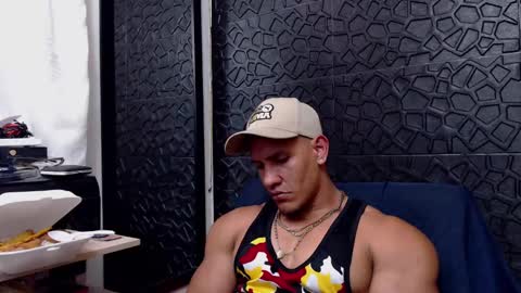 Viktor Herrera online show from March 1, 2025, 7:15 pm