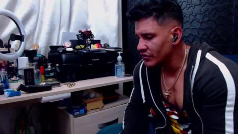 Viktor Herrera online show from March 11, 2025, 10:40 am