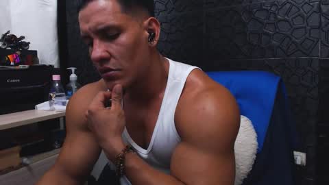 Viktor Herrera online show from September 20, 2025, 4:46 am