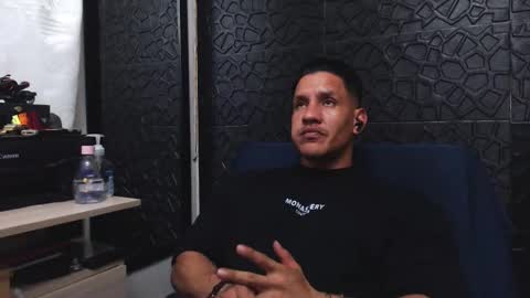 Viktor Herrera online show from October 1, 2025, 4:18 am