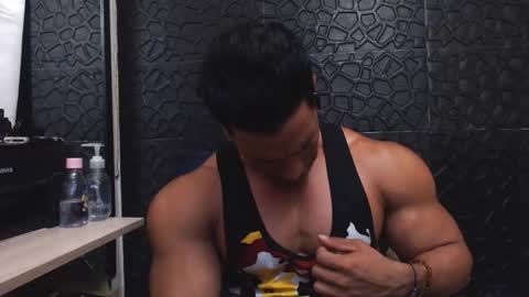 Viktor Herrera online show from October 6, 2025, 4:15 pm