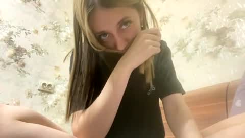 Snapshot of viktoria9898 chatting on July 19, 2026, 2:48 am Sweett online show from July 19, 2026, 2:48 am
