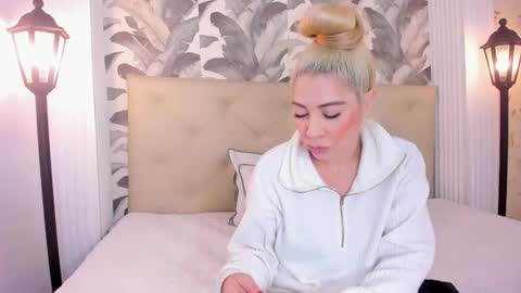 Viktoria online show from January 4, 2025, 3:49 pm