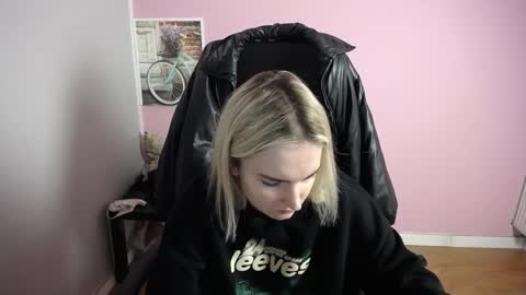 viktoria_lovely online show from March 31, 2026, 7:20 am