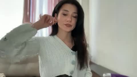 viktoriia9604 online show from May 7, 2026, 9:36 am