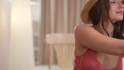 Lana online show from January 14, 2025, 3:26 pm