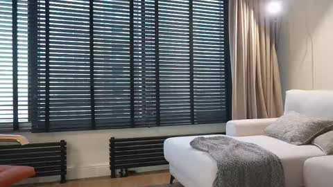 Lana online show from February 18, 2025, 11:33 am