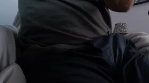 Snapshot of vin_dick_tive_ chatting on November 30, 2025, 3:05 pm Vincent online show from November 30, 2025, 3:05 pm