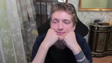 Snapshot of vince__dice chatting on July 6, 2026, 8:11 pm Dimoooooon online show from July 6, 2026, 8:11 pm