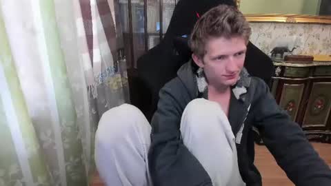Snapshot of vince__dice chatting on July 20, 2026, 4:53 pm Dimoooooon online show from July 20, 2026, 4:53 pm
