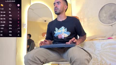 VINCE online show from November 30, 2025, 6:17 am