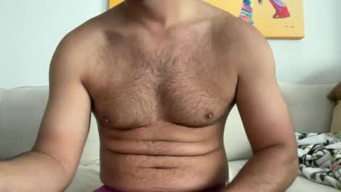 Snapshot of vincee2 chatting on November 8, 2025, 3:01 pm vincee2 online show from November 8, 2025, 3:01 pm