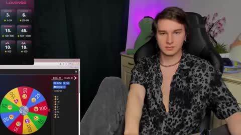 Vincent Strong online show from November 8, 2025, 9:09 am