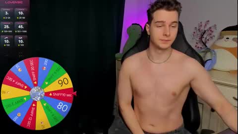 Vincent Strong online show from November 26, 2025, 8:48 am