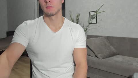 Vincent.  uncut 18cm online show from January 3, 2025, 3:44 pm