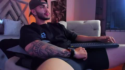 Vincent online show from May 15, 2026, 5:14 am