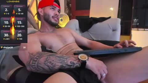 Snapshot of vincentblack_ chatting on July 9, 2026, 5:00 am Vincent online show from July 9, 2026, 5:00 am
