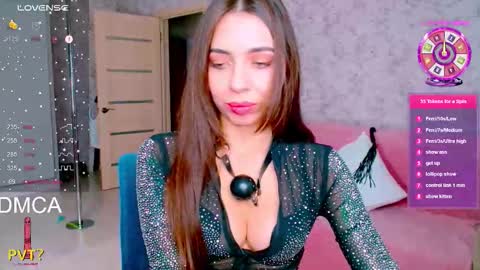 Vinkiepinkie online show from September 20, 2025, 2:40 pm