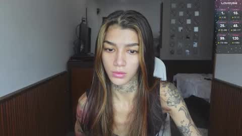 vinkitinkii online show from February 11, 2026, 7:24 am