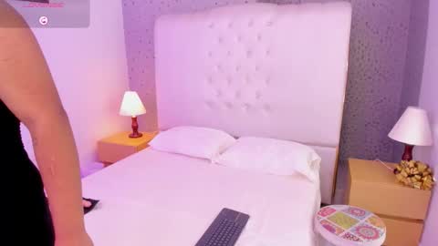 Snapshot of vinksmokee chatting on March 4, 2026, 6:58 pm Vin online show from March 4, 2026, 6:58 pm