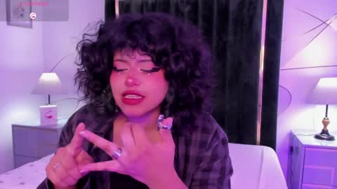 Vin  online show from April 9, 2026, 9:09 pm