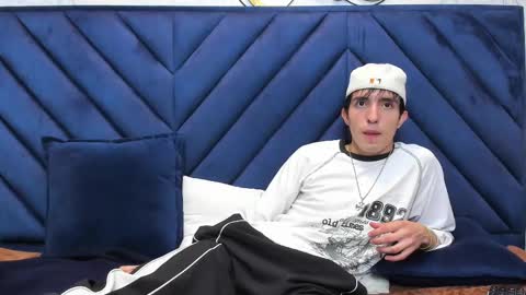 vinniematte online show from March 7, 2025, 2:57 am