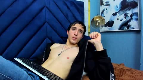 vinniematte online show from March 9, 2025, 6:06 am