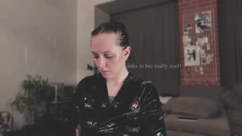 Diva Silvia online show from January 25, 2025, 4:24 pm