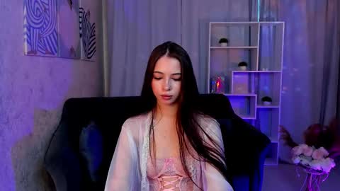 violarivera online show from December 4, 2025, 8:23 am