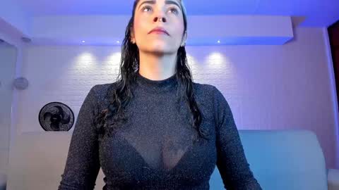 Snapshot of violeet_scott chatting on February 7, 2025, 10:50 am Violett Everyday From 0530 to 1430 Col Time online show from February 7, 2025, 10:50 am