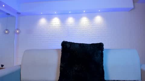 Snapshot of violeet_scott chatting on February 21, 2025, 10:50 am Violett Everyday From 0530 to 1430 Col Time online show from February 21, 2025, 10:50 am