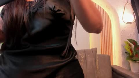 Violette online show from February 28, 2026, 10:27 am