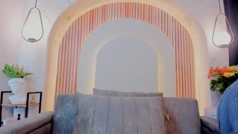 Violette online show from March 24, 2026, 10:31 am