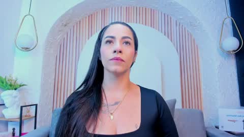 Violette online show from April 2, 2026, 10:24 am