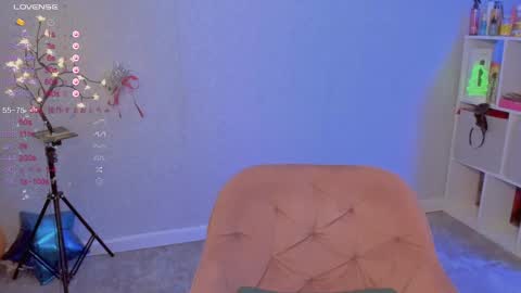 violet____h online show from January 7, 2025, 8:31 pm