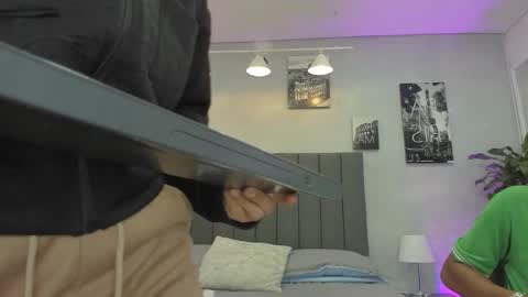 Violet and Myers online show from October 14, 2025, 11:22 am