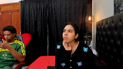 Violet and Myers online show from November 27, 2025, 10:50 am