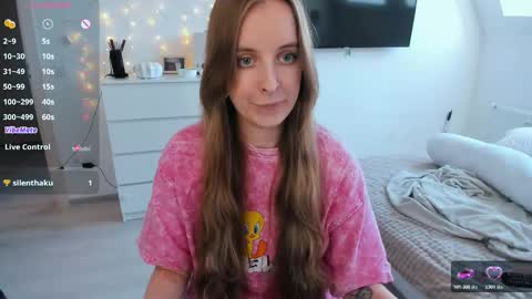 Violet online show from March 13, 2026, 1:07 pm