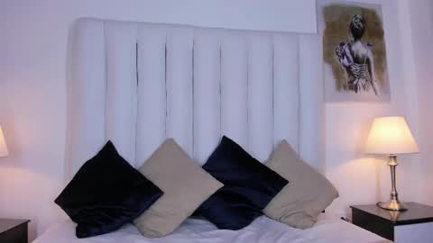 Snapshot of violet_queen2 chatting on November 5, 2025, 7:47 pm Mary online show from November 5, 2025, 7:47 pm