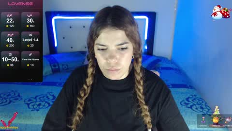 Snapshot of violet_stone22 chatting on December 19, 2024, 6:12 pm Violeta online show from December 19, 2024, 6:12 pm