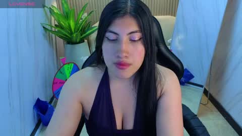 Violet online show from June 8, 2026, 7:58 pm