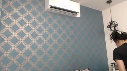 Violeta  online show from December 20, 2024, 1:25 am