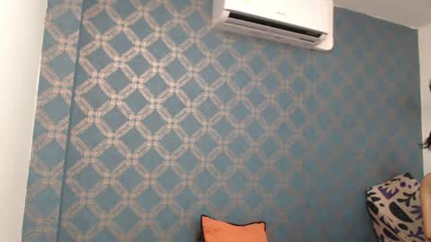 Violeta  online show from January 5, 2025, 1:13 am