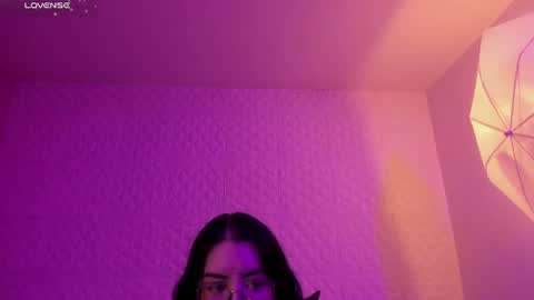 Snapshot of violeta_diazz chatting on June 10, 2026, 9:03 pm online show from June 10, 2026, 9:03 pm