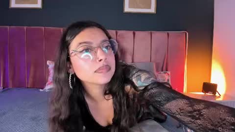 Snapshot of violeta_muns chatting on July 10, 2026, 6:10 pm Violeta online show from July 10, 2026, 6:10 pm