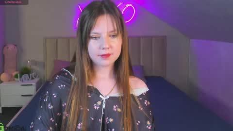 Snapshot of violeta_paul chatting on June 7, 2026, 1:10 am Violeta online show from June 7, 2026, 1:10 am