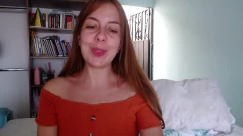 Violeta Peter online show from December 15, 2025, 9:41 pm