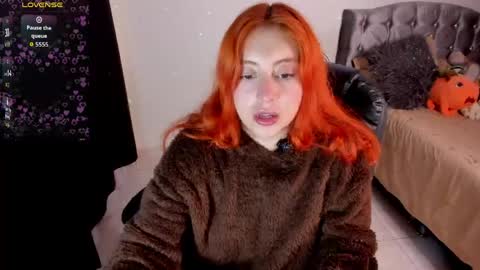 Snapshot of violetaarey chatting on April 30, 2026, 3:57 am Violeta Help me reach 150 thumbs up online show from April 30, 2026, 3:57 am